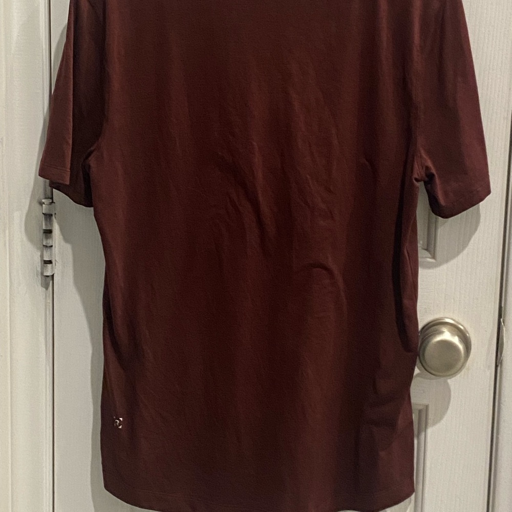 Lululemon Men's Burgundy Polo Shirt size S used in good condition - Picture 2 of 3